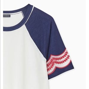 IVORY & NAVY SLUB EMBROIDERED MIDI RAGLAN TEE
